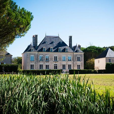 Bed and Breakfast Domaine De La Briouse Sanxay Экстерьер фото