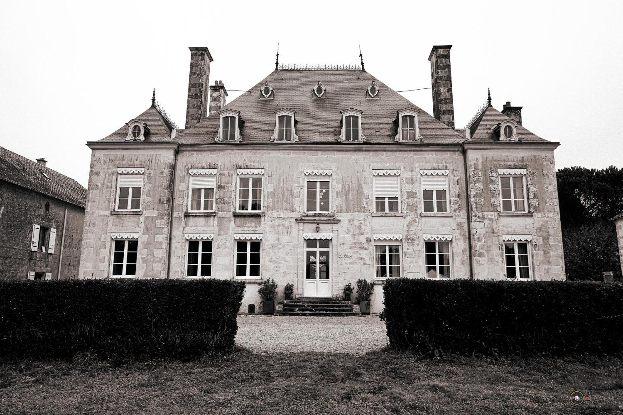 Bed and Breakfast Domaine De La Briouse Sanxay Экстерьер фото
