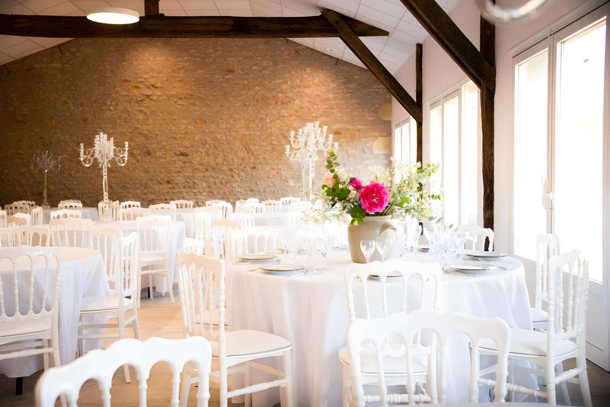 Bed and Breakfast Domaine De La Briouse Sanxay Экстерьер фото